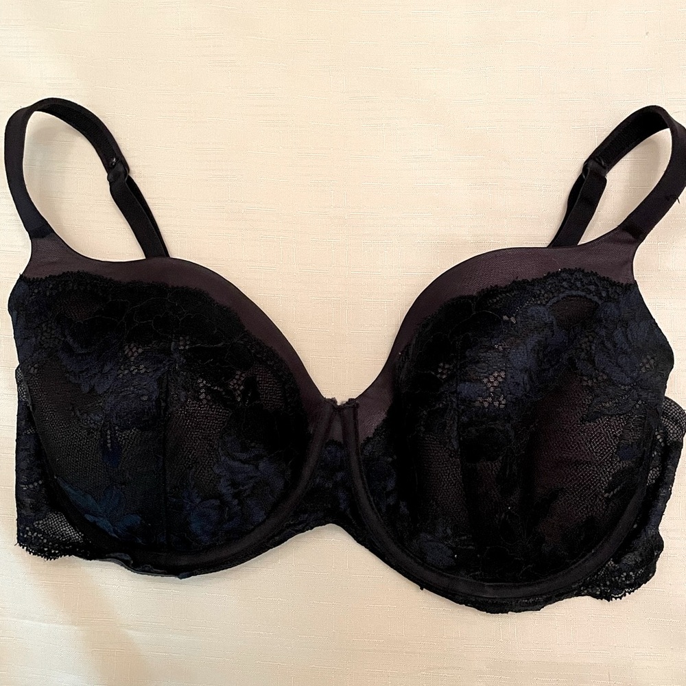 La Senza Size 36DD underwired Navy lace over Black Mesh lightly padded Bra.